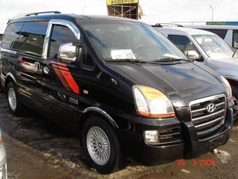 2006 Hyundai Starex Pics