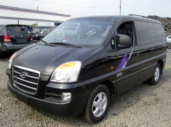 2006 Hyundai Starex Photos