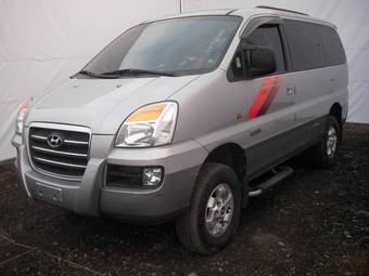 2006 Hyundai Starex Photos