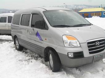 2006 Hyundai Starex Pictures