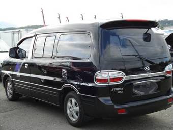 2006 Hyundai Starex Photos