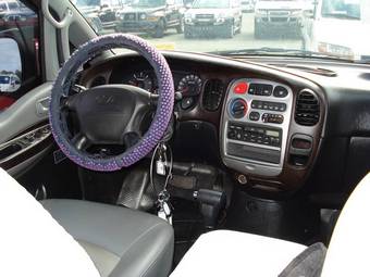 2006 Hyundai Starex Photos