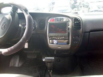 2006 Hyundai Starex Images
