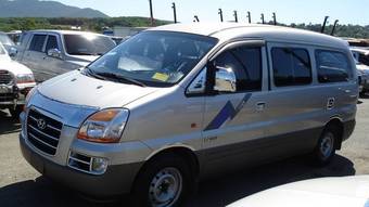 2006 Hyundai Starex Photos