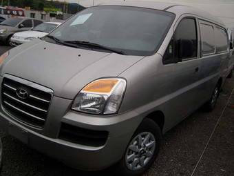 2006 Hyundai Starex Pics