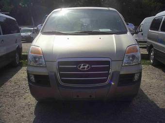 2006 Hyundai Starex Photos