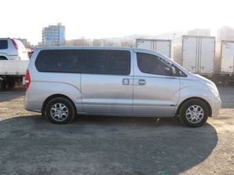 2007 Hyundai Starex Photos