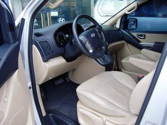 2007 Hyundai Starex Photos