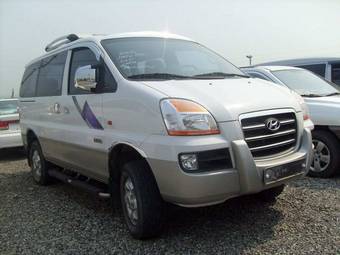 2007 Hyundai Starex Photos