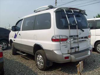 2007 Hyundai Starex Photos