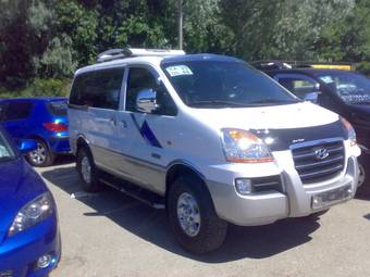 2007 Hyundai Starex Photos