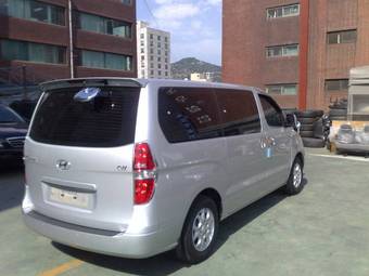 2007 Hyundai Starex Photos