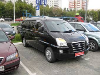 2007 Hyundai Starex Photos