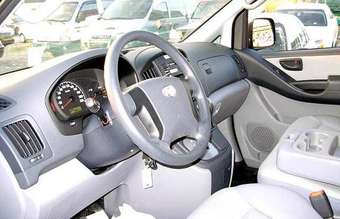 2008 Hyundai Starex Pictures