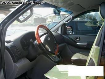 2008 Hyundai Starex Images