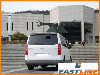 2008 Hyundai Starex Photos