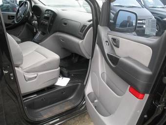 2008 Hyundai Starex Pictures