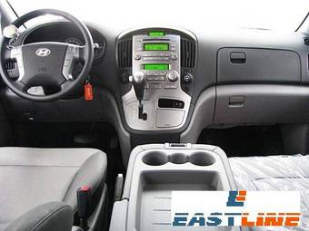 2008 Hyundai Starex Photos