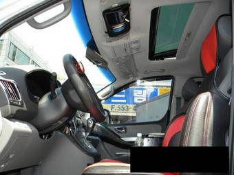 2008 Hyundai Starex Images