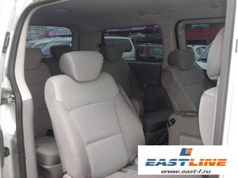 2008 Hyundai Starex Images