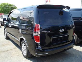 2008 Hyundai Starex Images