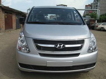 2008 Hyundai Starex Photos