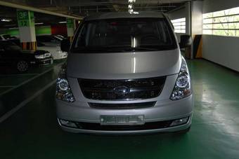 2008 Hyundai Starex Photos