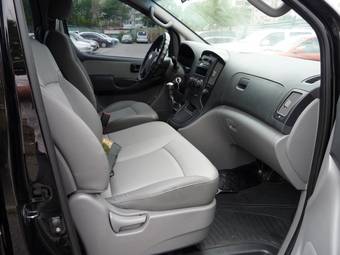 2008 Hyundai Starex Photos