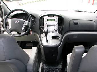 2008 Hyundai Starex Photos