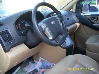 2008 Hyundai Starex Photos