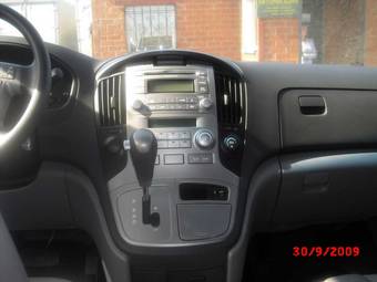 2008 Hyundai Starex Pictures