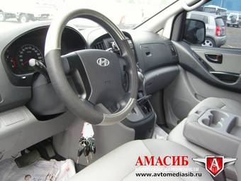 2008 Hyundai Starex Pics