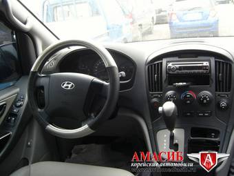 2008 Hyundai Starex Photos