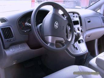 2008 Hyundai Starex Photos