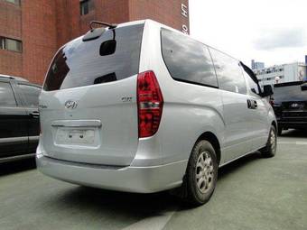 2008 Hyundai Starex Photos