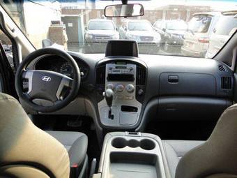 2008 Hyundai Starex Photos