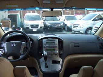 2008 Hyundai Starex Pics