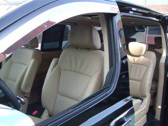 2008 Hyundai Starex Images