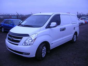 2008 Hyundai Starex Photos