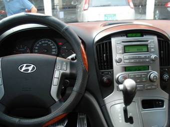 2008 Hyundai Starex Pictures