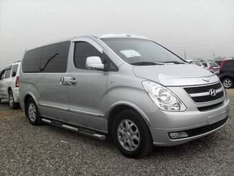 2008 Hyundai Starex Photos