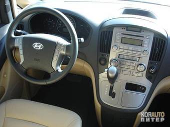 2008 Hyundai Starex Photos