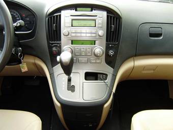 2008 Hyundai Starex Wallpapers