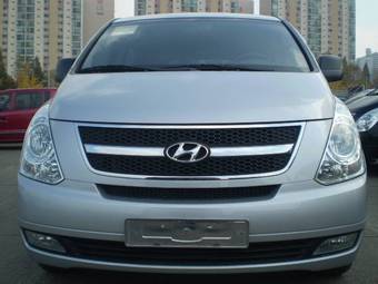 2008 Hyundai Starex Photos