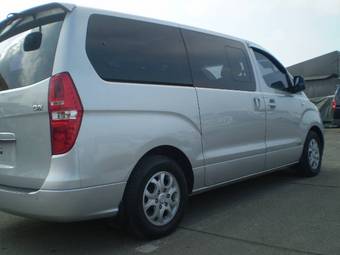 2008 Hyundai Starex Photos