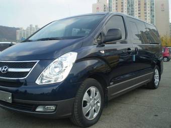 2008 Hyundai Starex Photos