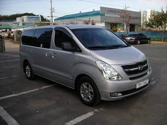 2008 Hyundai Starex Pictures