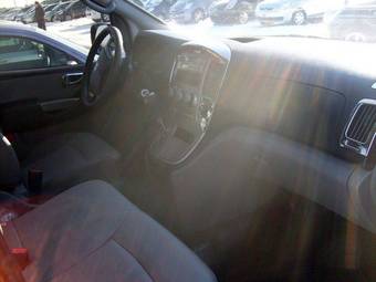 2008 Hyundai Starex Photos