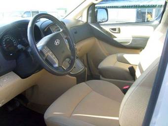 2008 Hyundai Starex Pics