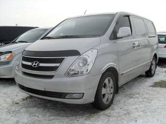 2008 Hyundai Starex Images